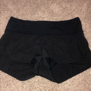 Black lulu lemon speed it up short
